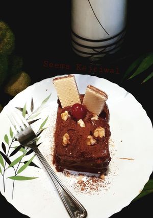 इंस्टेंट चोको पेस्ट्री (Instant Choco Pastry recipe In Hindi) रेसिपी मुख्य फोटो