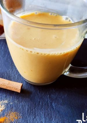 Une photo de Golden latte