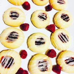 A picture of Nontos Biscuits.