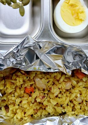 A picture of Mix Veg Poha/Flattened Rice.