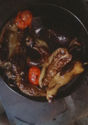 صورة لوصفة فلفل حلو وطماطم🍅 وباذنجان 🍆 مقليين في فرن