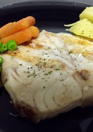 Una foto de Emperador con menestra de curry