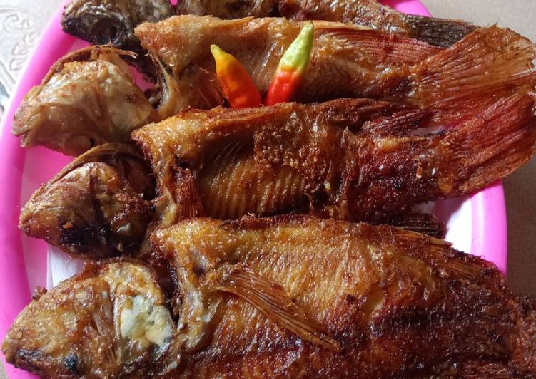 Resep Ikan kakap merah goreng oleh DidiCookingTime - Cookpad