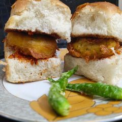 A picture of Vada pav.