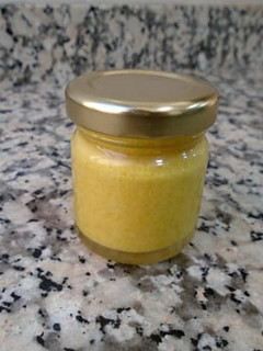 Una foto de Salsa de mostaza casera