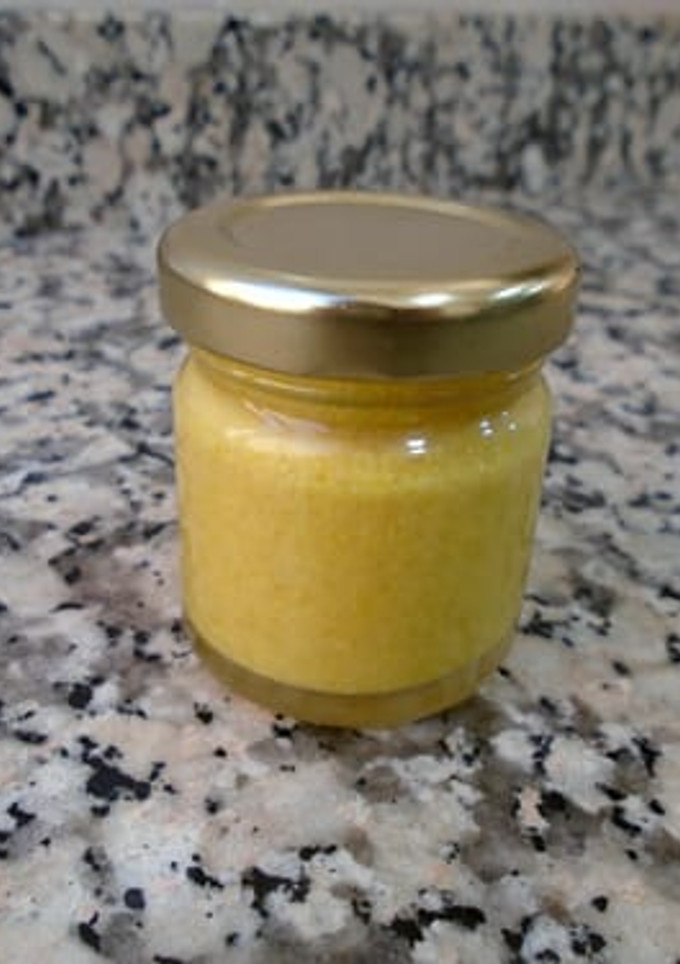 Una foto de Salsa de mostaza casera