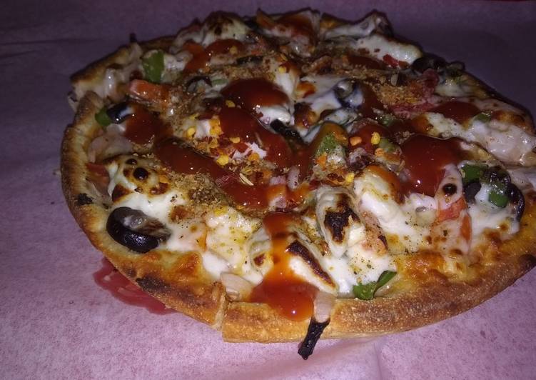 Recipe of Homemade Paneer Rancho pizza
