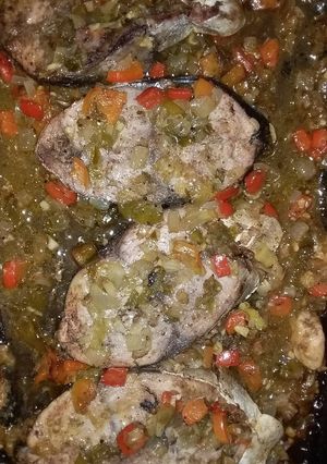 Una foto de Pescado al horno con vegetales