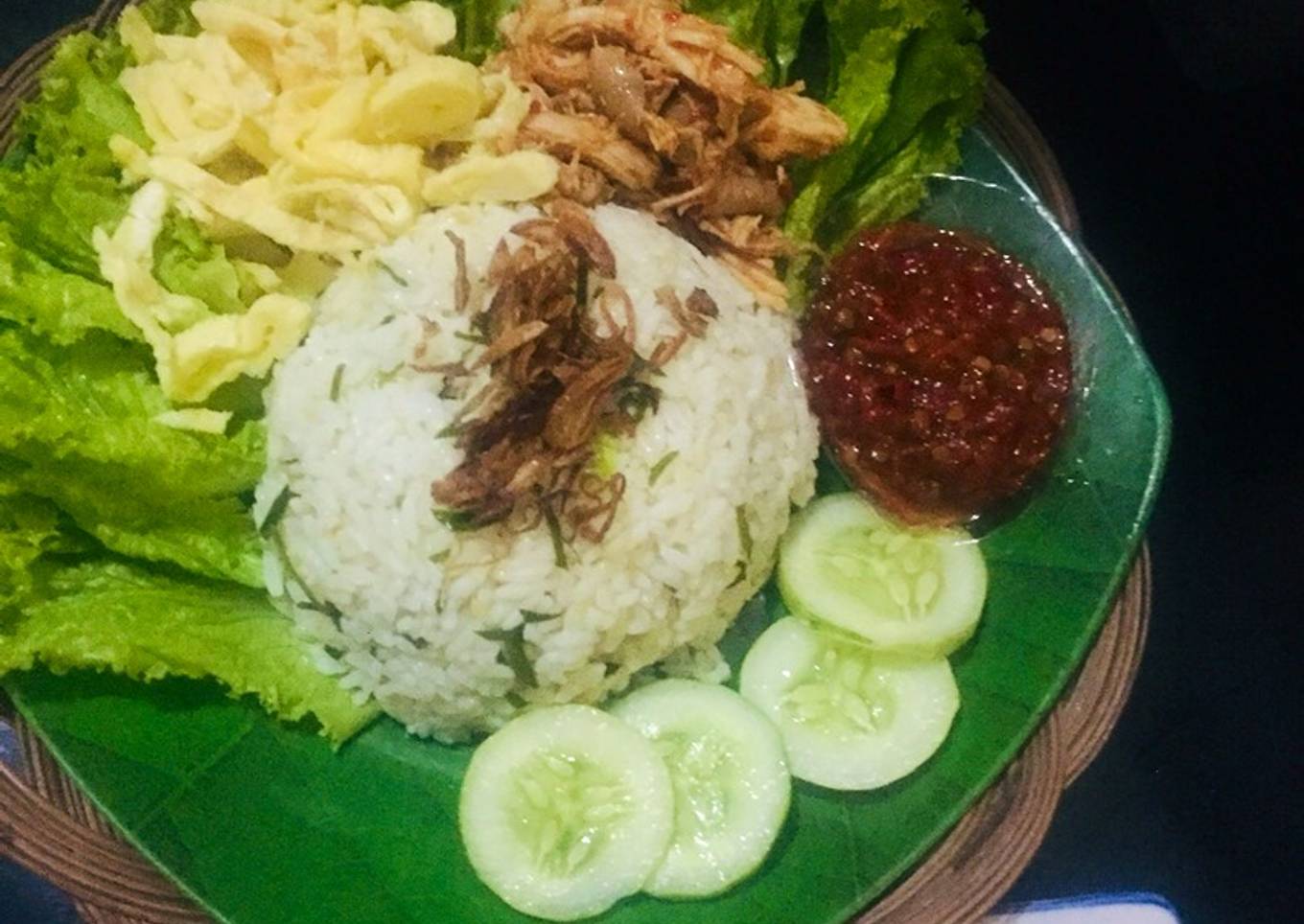 Nasi daun jeruk enak