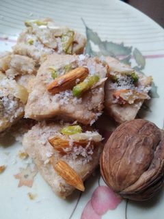 ওয়ালনাটস্ বরফি (walnuts barfi recipe in Bengali) রেসিপির প্রধান ছবি