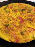 Spanish Potato and Pepper Omelette (Tortilla de Patata y Pimientos)