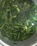 Canh rau dền và mồng tơi nấu tôm