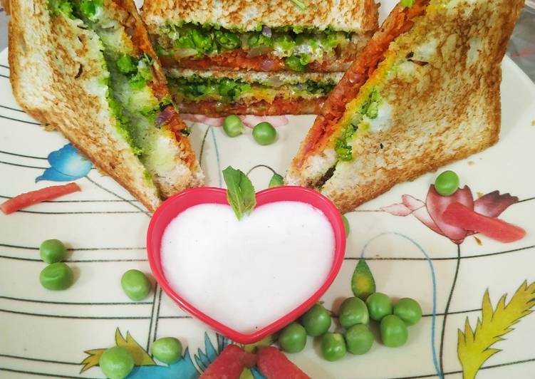 Steps to Make Super Quick Homemade Club Sandwich