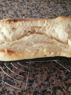 Una foto de Pan de molde rústico con masa de brioche