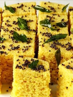 खमण ढोकला(Khaman dhokla recipe in hindi) रेसिपी मुख्य फोटो