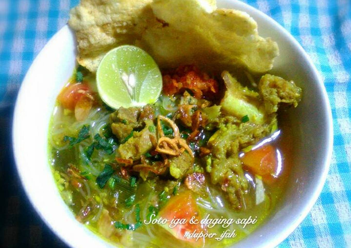 Soto iga daging sapi kuah bening