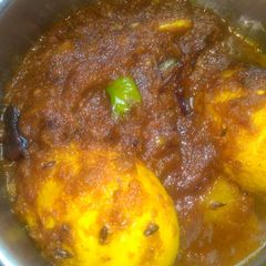 A picture of Egg curry.
