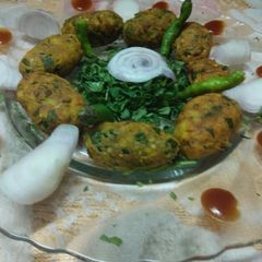 A picture of Sprouted moong donuts.