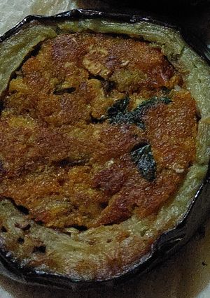 Una foto de Berenjena rellena (vegano)