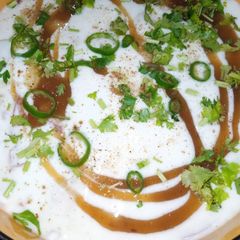 A picture of Dahi Pakoriyan.