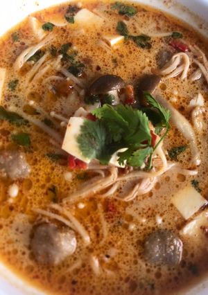 Foto resep Creamy tomyum (tofu and mushroom)
