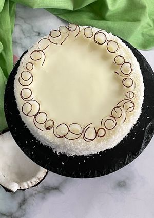 A picture of Coconut and Mango Breeze Cake.