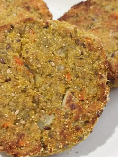 Una foto de Hamburguesas de quinoa y atún