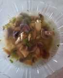 Sopa de champiñones y pollo