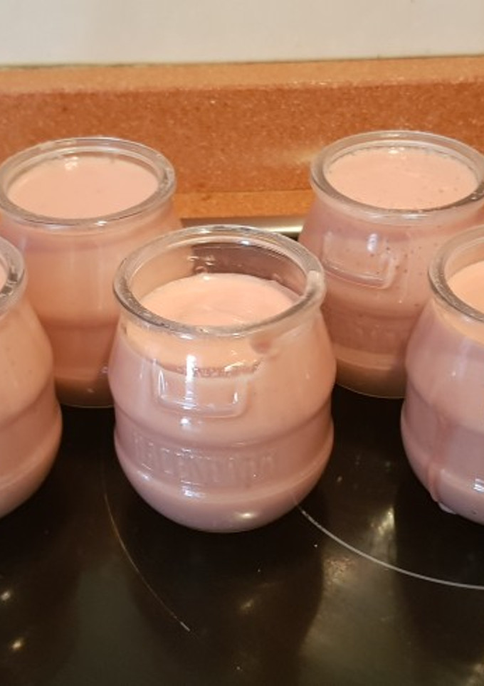 Una foto de Natillas de fresa con Thermomix
