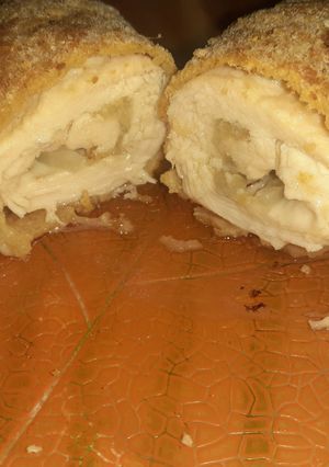 Una foto de Rollitos de pollo con queso y cebolla