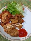 Creamy chiken spinach White potato wedges &Salad