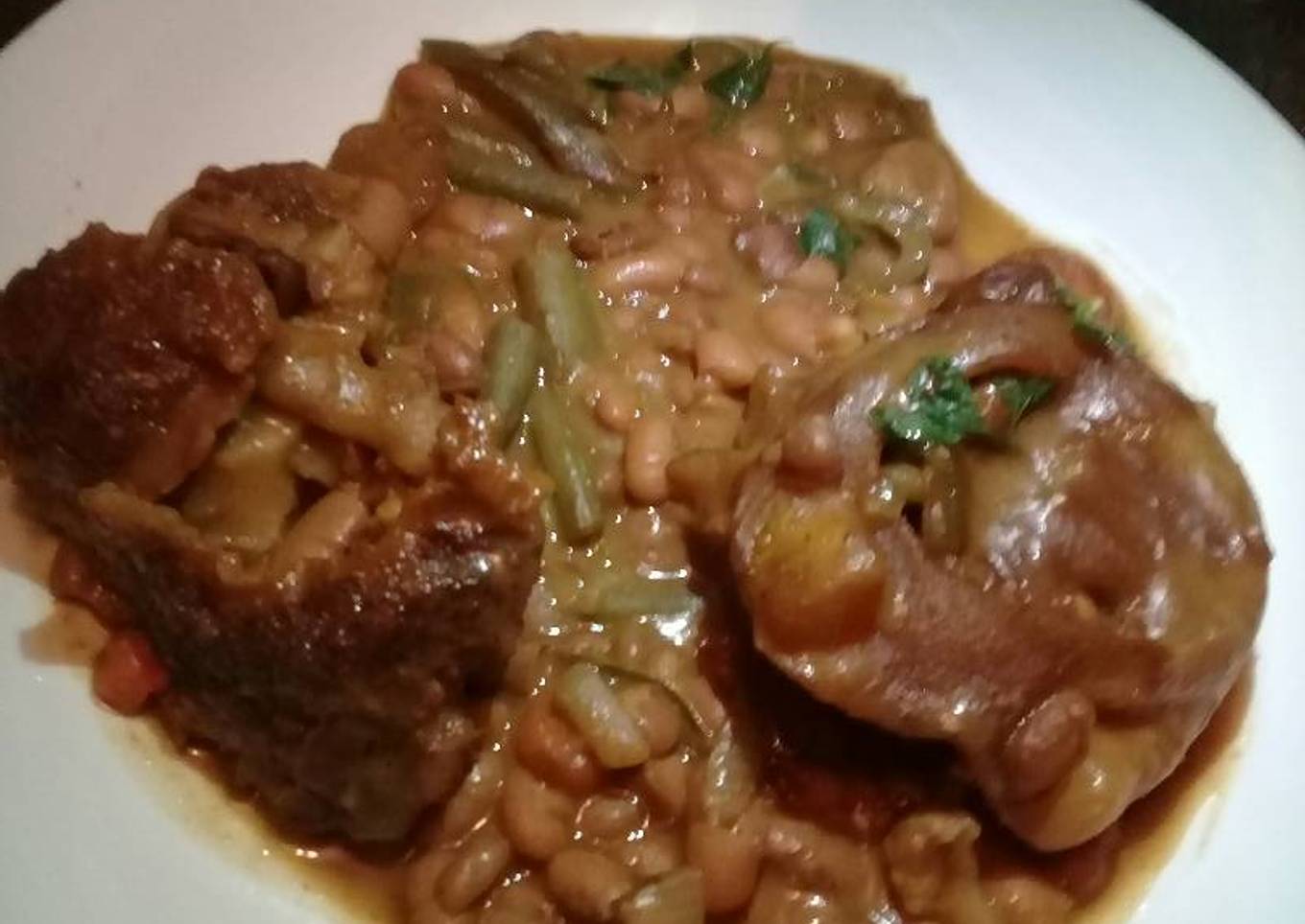 Brown beans with cow heels