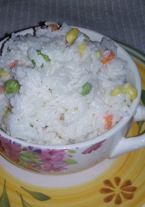 Una foto de Arroz primavera 💯😋