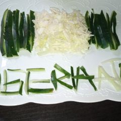 A picture of Nigeria's flag veggies.