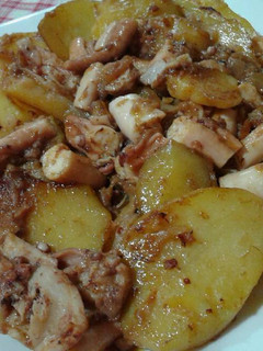Una foto de Pulpo con patatas al horno