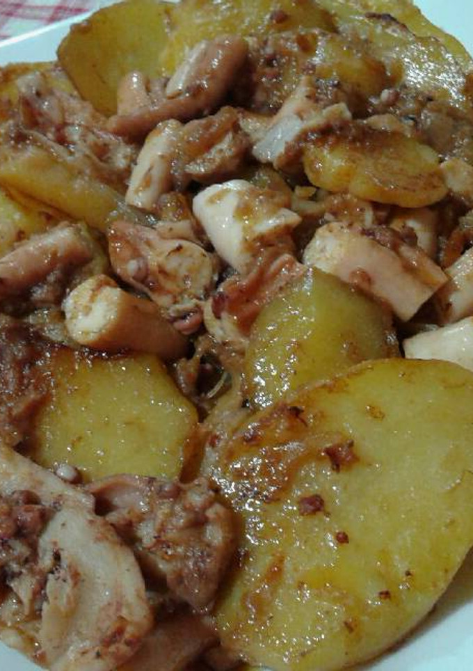Una foto de Pulpo con patatas al horno