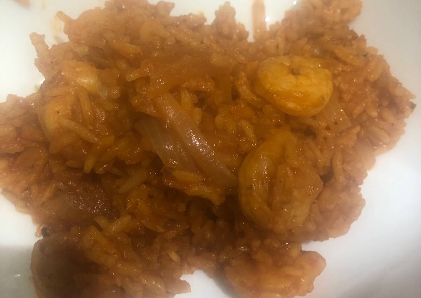 Spicy shrimp rice cooked in a skillet