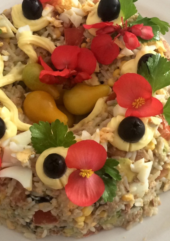 Una foto de Arroz con atún