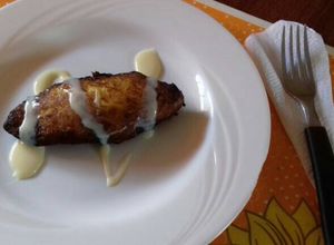 Una foto de Platanitos rellenos de philadelphia