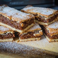 A picture of Vegan Apple Pie Cubes.