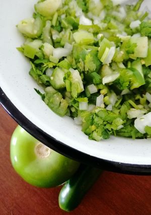 Una foto de Pico de gallo verde💚