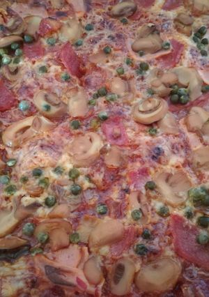 Gluténmentes kelesztés nélküli pizza 🍕 recept fotója
