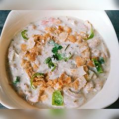 A picture of Dahi pakoriyan.
