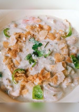 A picture of Dahi pakoriyan.