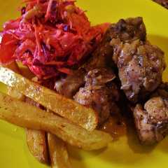 A picture of Pollo al vino.