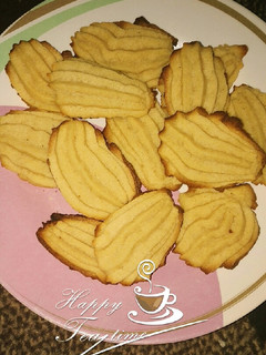 A picture of Eggless butter cookies.