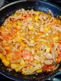 Una foto de Picado de Res Entomatado con Papas
