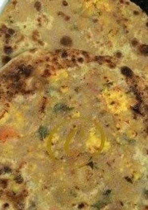 A picture of Aloo Paratha.