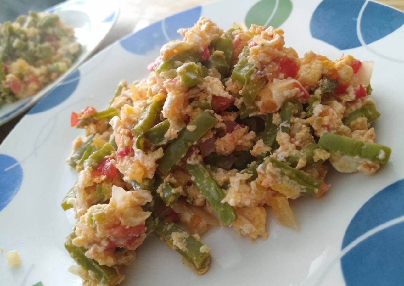 Huevo a la mexicana con nopales