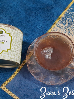 A picture of Raspberry Leaves Tea.